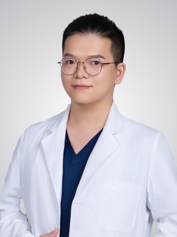 維港口腔黃育標
